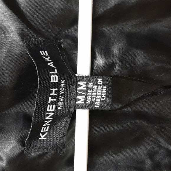 Kenneth Blake New York black fluffy vest size M - Picture 4 of 7